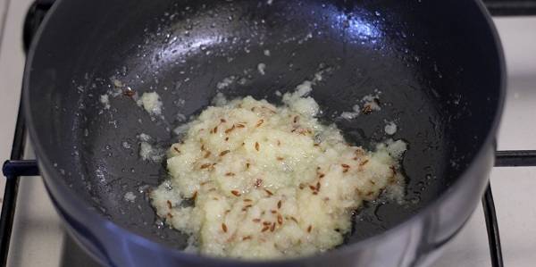 Corn Palak Sabji adding onion paste