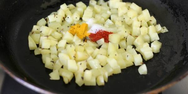 potato poriyal recipe red chili turmeric