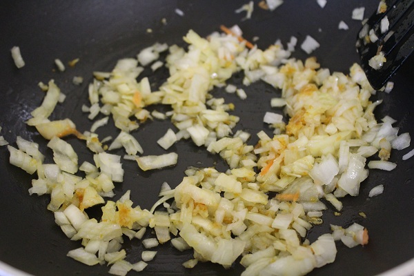 mexican-fried-rice-recipe-onion-garlic