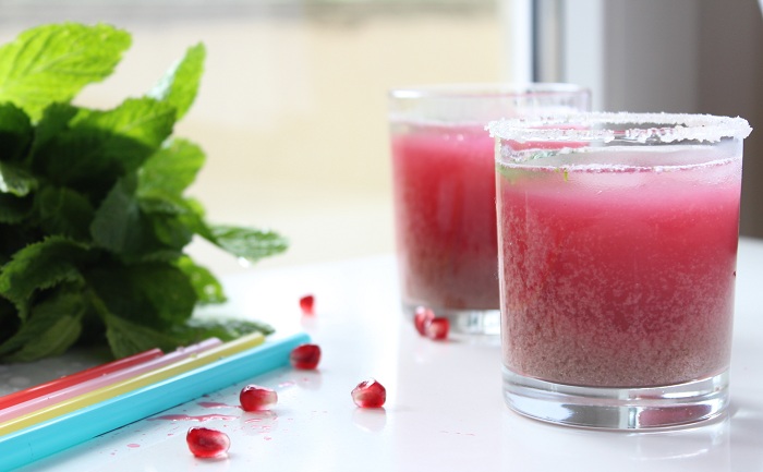 pomegranate-mint-jucie-recipe-glass