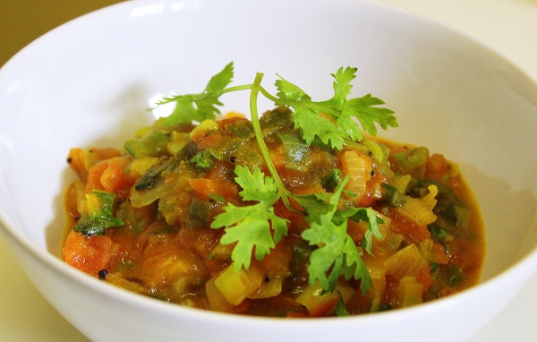 tomato-spring-onion-curry-recipe