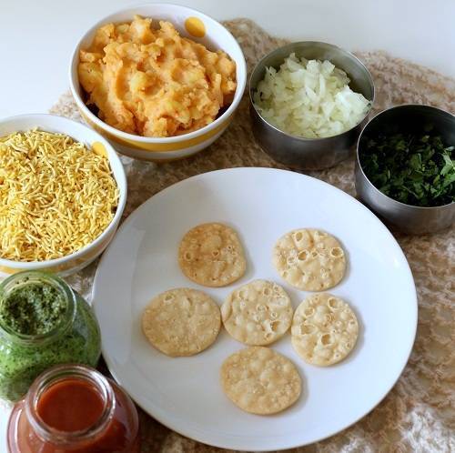 sev puri chaat step 1