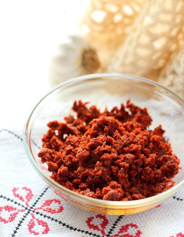 red garlic chutney recipe dry garlic chutney recipe