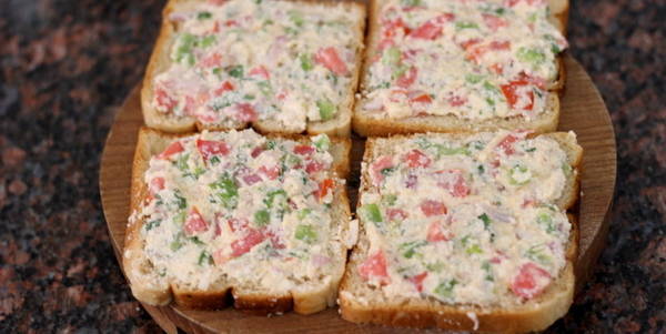 veg rava toast bread slices