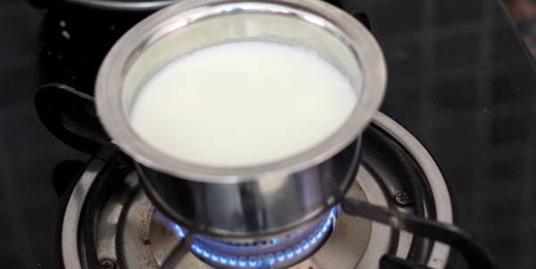 rava sheera boil milk