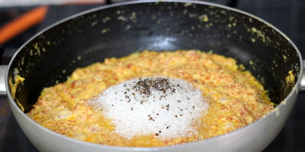 gajar halwa   adding milk