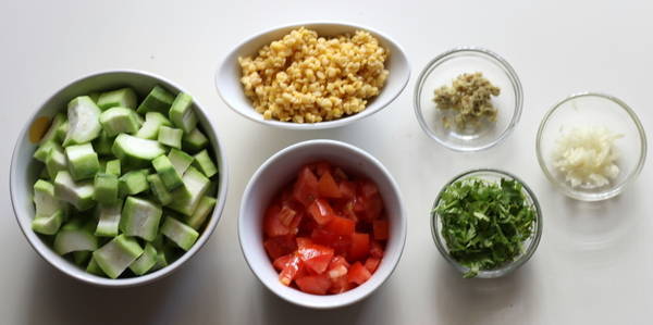 Turai Moong Dal ingredients