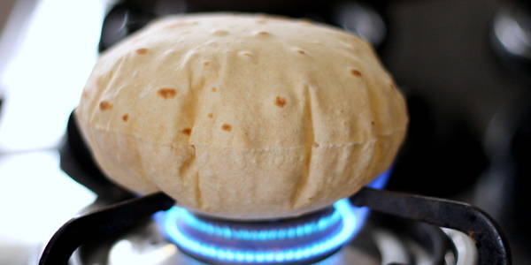 phulka roti flame