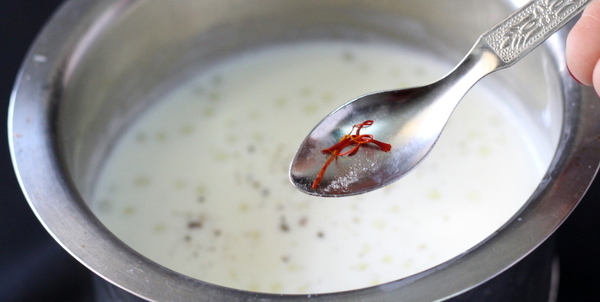 Sabudana Kheer add saffon