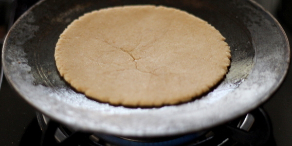 surati bhakri recipe put on tawa