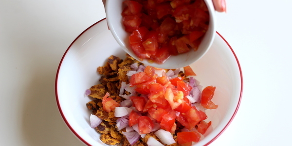 Chana Jor Garam add tomatoes