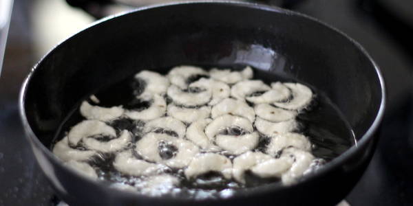 Maida Kaju Recipe deep fry