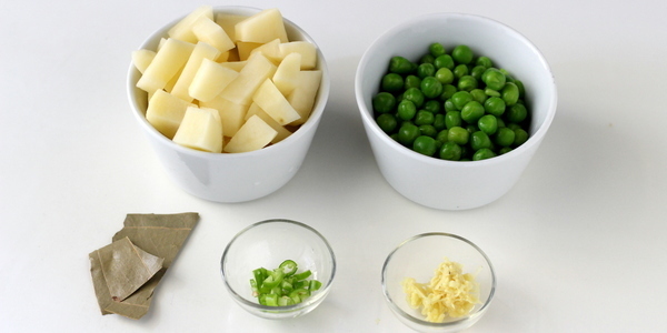 gujarati aloo matar sabzi ingredients