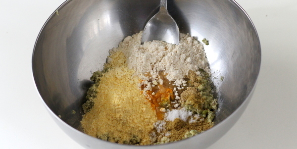 moong dal puri recipe oil in mixture