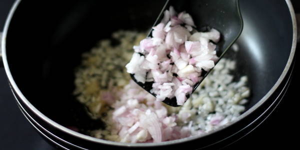 palak paneer recipe add onion